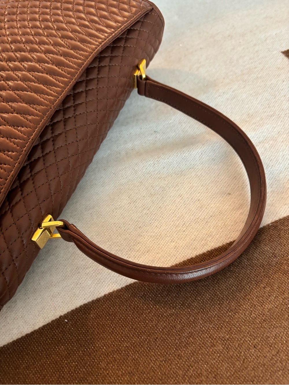 Bally  Quilted  Brown Leather Top-Handle Women’s Bag Turn lock. Clean - Picture 7 of 12